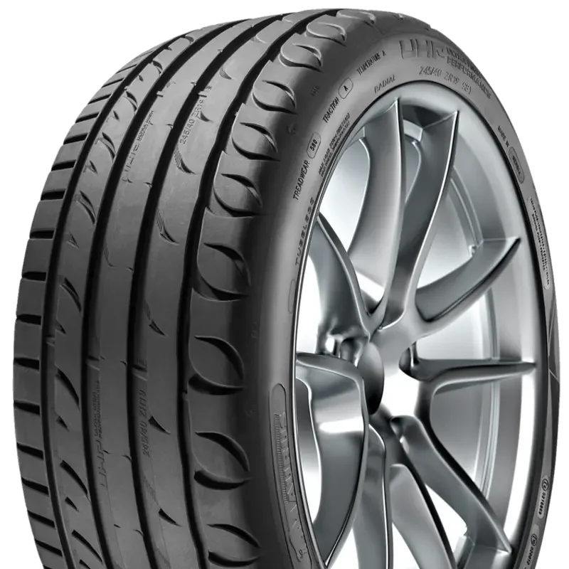 Taurus Ultra High Performance 225/50 R17 98 V XL